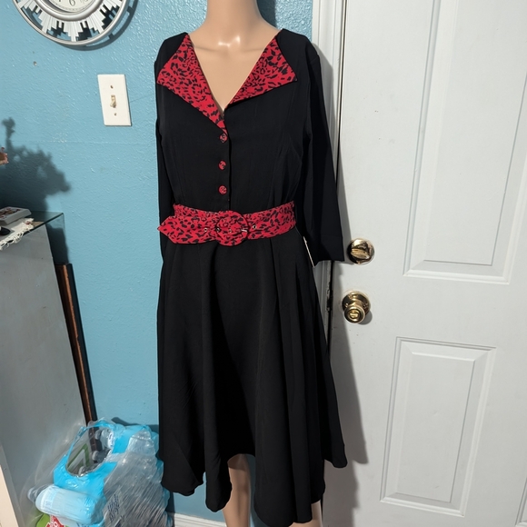Elegant Black and Red Women's Dress - Picture 2 of 6
